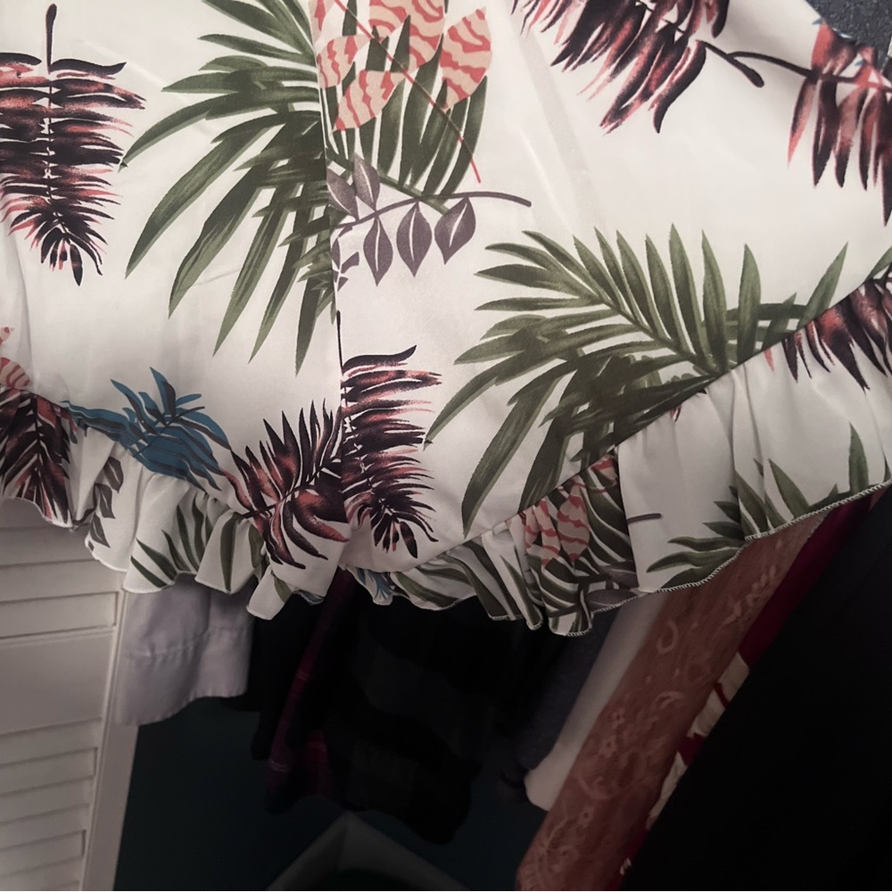 Women’s Rompers - Picture 4 of 4